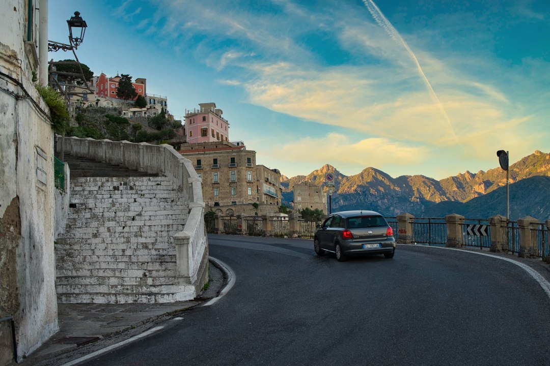 Colonnina di ricarica per auto elettrica