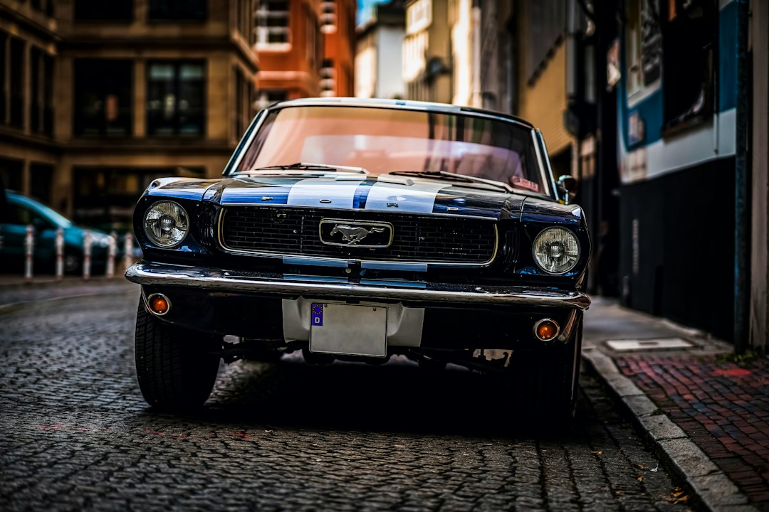Fastback elettrica compatta in città