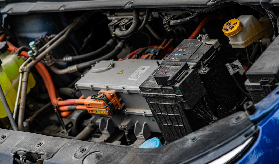 Componenti e batteria di un veicolo elettrico